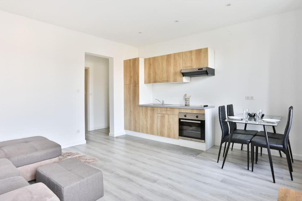 Suite Lumineux Et Moderne, Parking Gratuit, Mulhouse Centre ภายนอก รูปภาพ